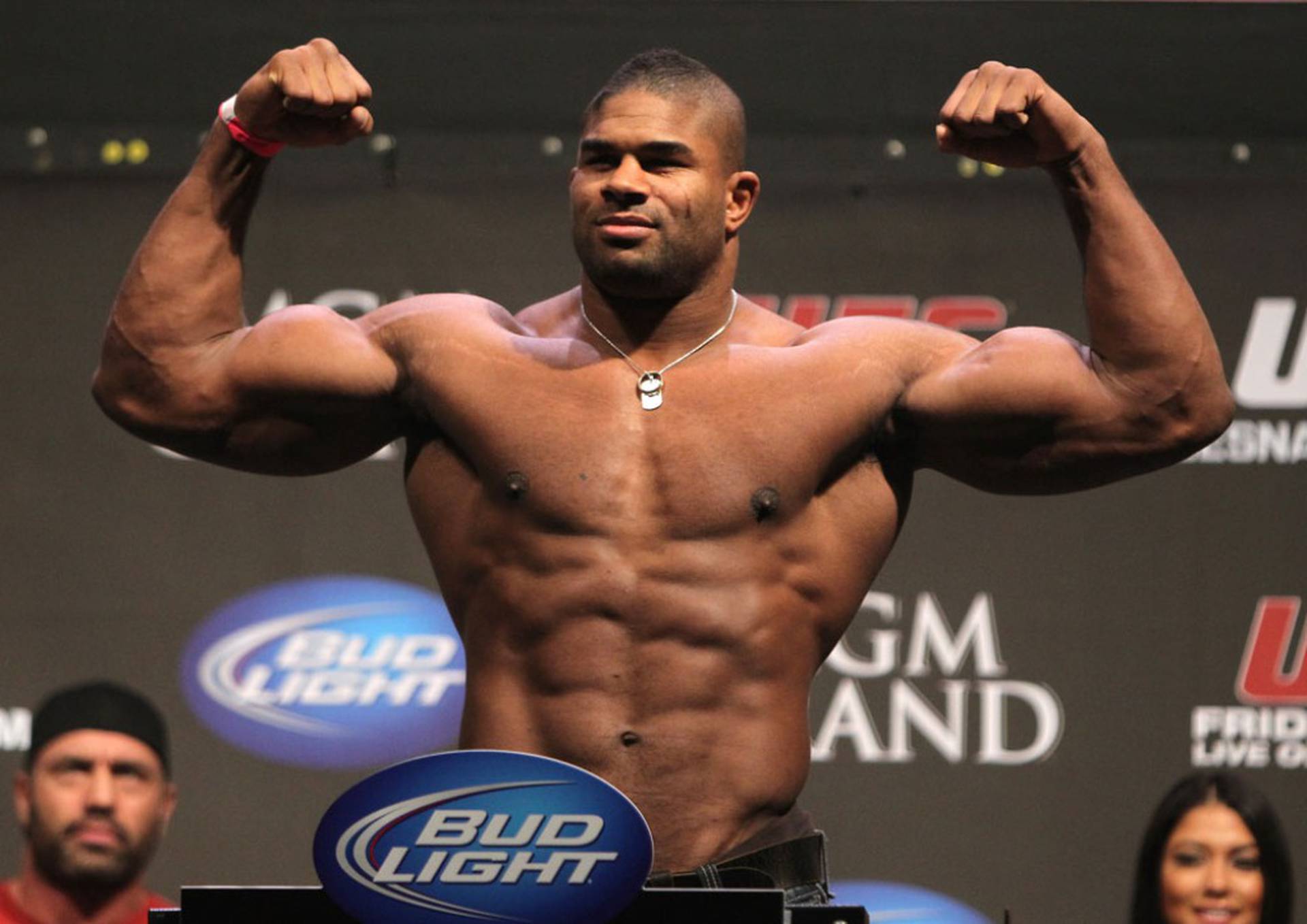 Alistair Overeem predvodi nove počasnike Međunarodne Kuće slave borilačkih sportova